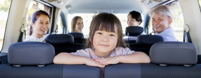 くるまの保険 お車の保険は、万一の事故の際に必要不可欠です。事故の補償だけでなく、故障などの車のトラブルの際もサポートを受けられる自動車保険もありますので、最適な補償内容を検討してみましょう。 対応する商品 火災保険、動産総合保険、機械保険、利益保険など